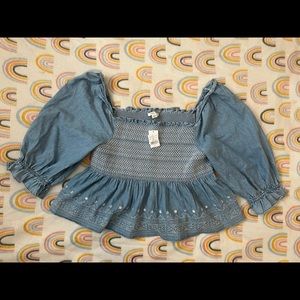 NWT AE/ off-the-shoulder/cuffed sleeves top